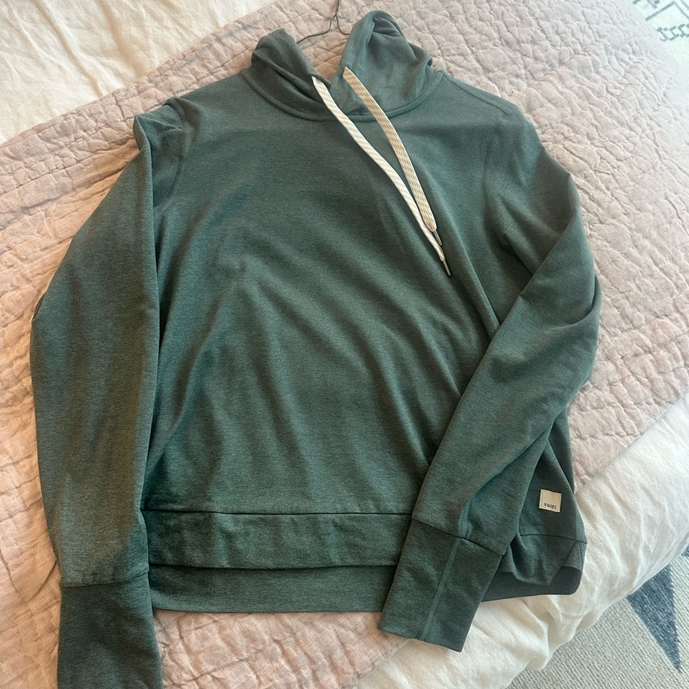 Vuori Halo Essential Hoodie